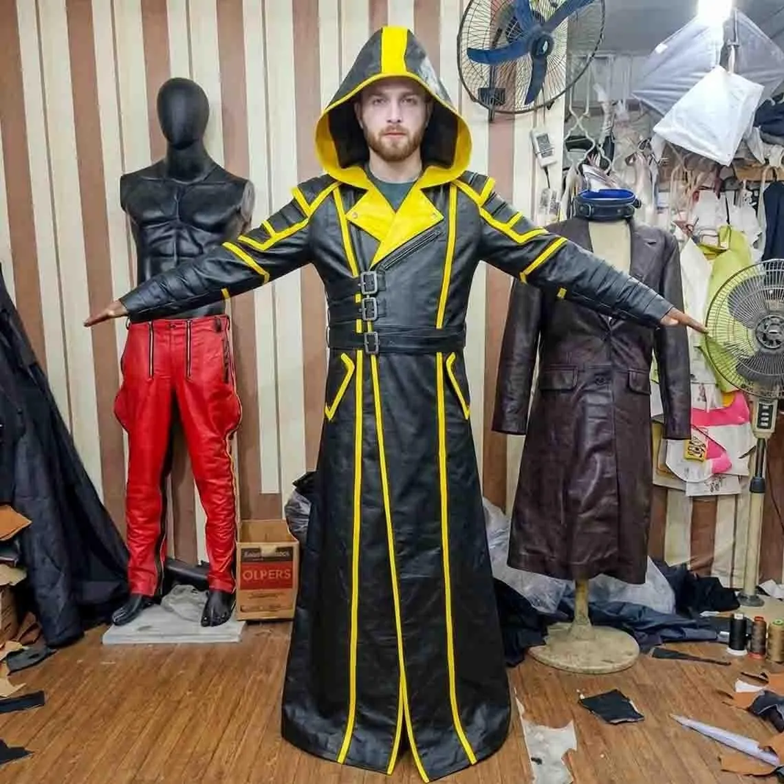 Obsidian Viper Assassin Leather Robe